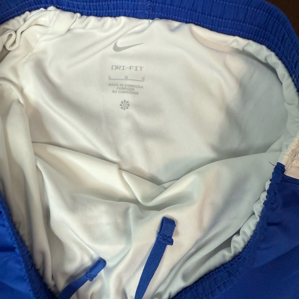 Nike Kids Blue and White Shorts - Picture 3 of 4